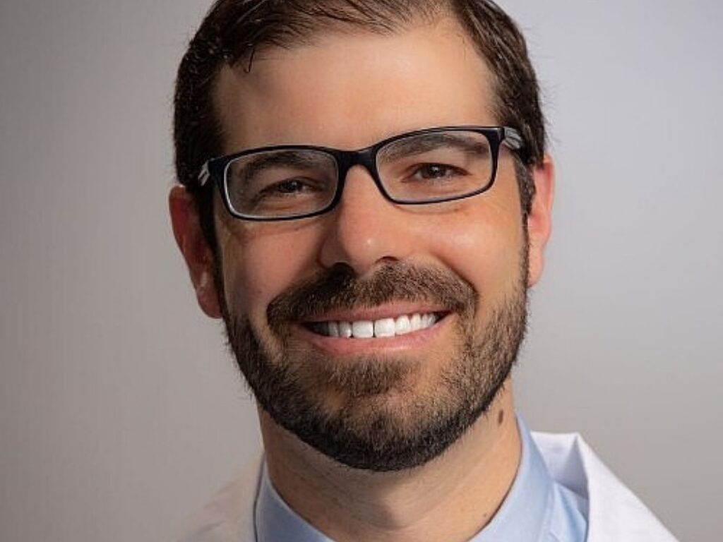 Expert Team Tackles Thyroid Parathyroid Diseases