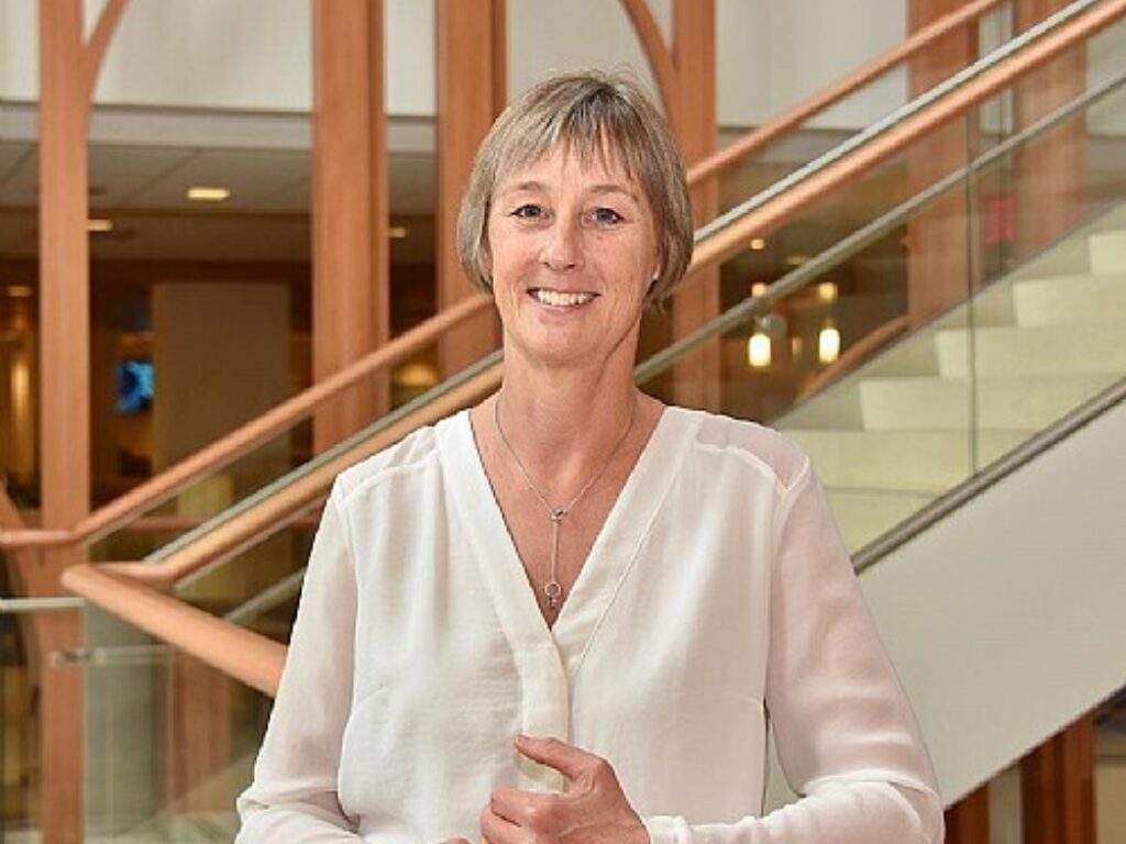 Hennig Named Director of Oncology Advanced Practice