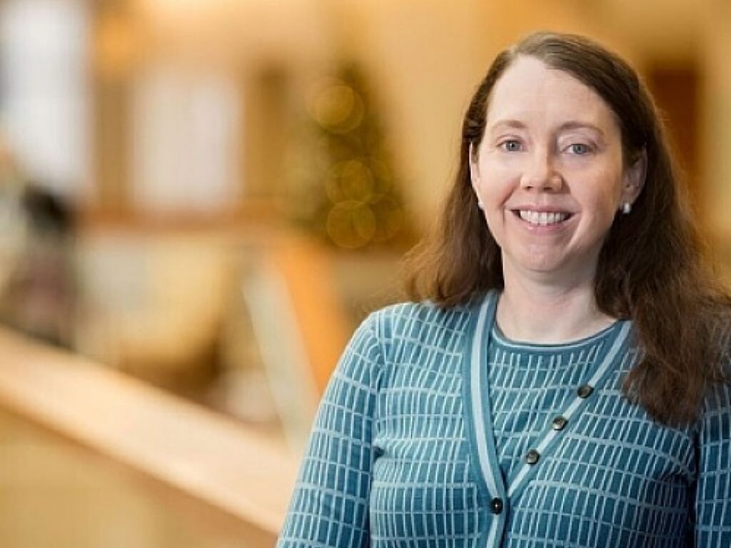 Older Women With Breast Cancer May Benefit From Genetic Testing